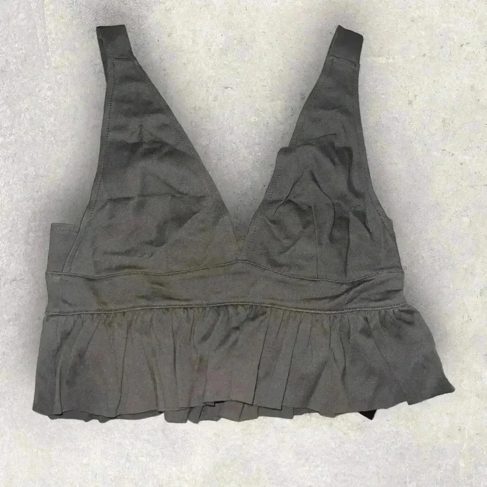 Kimchi blue bra top size small in army green NWot